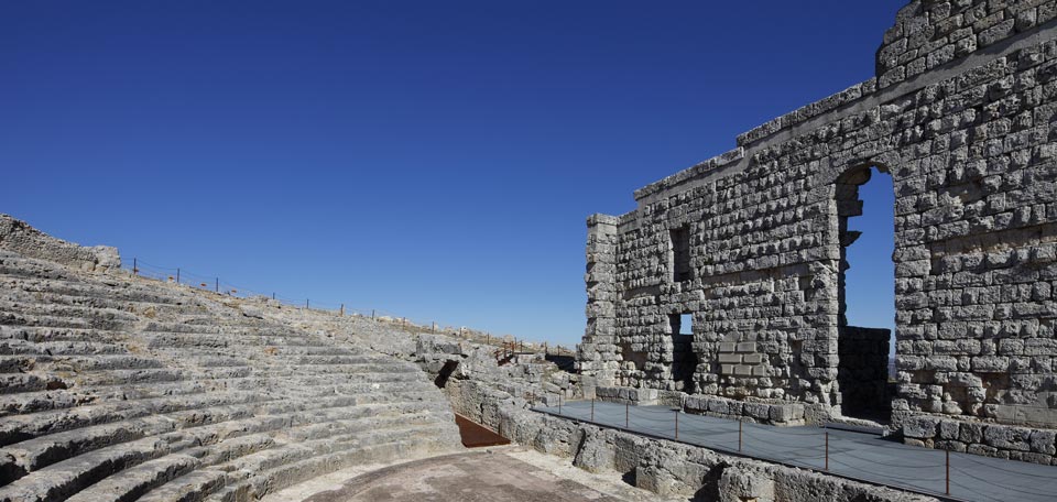 Restauración de Acinipo (Ronda)