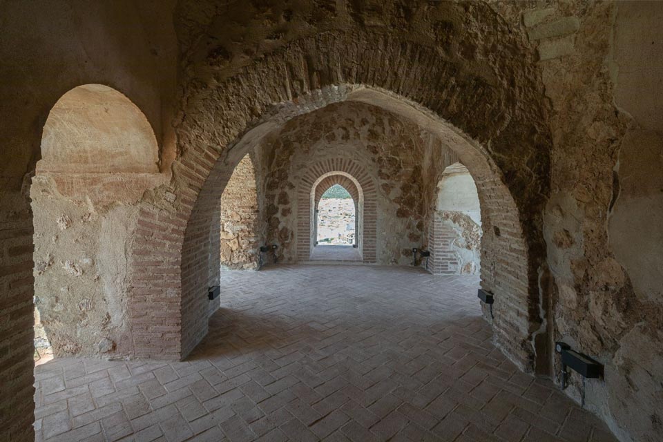 Adaptación a normativa del Castillo de Luque