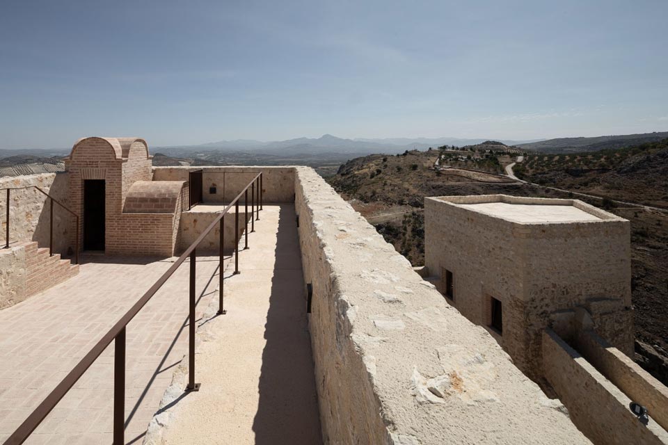 Adaptación a normativa del Castillo de Luque